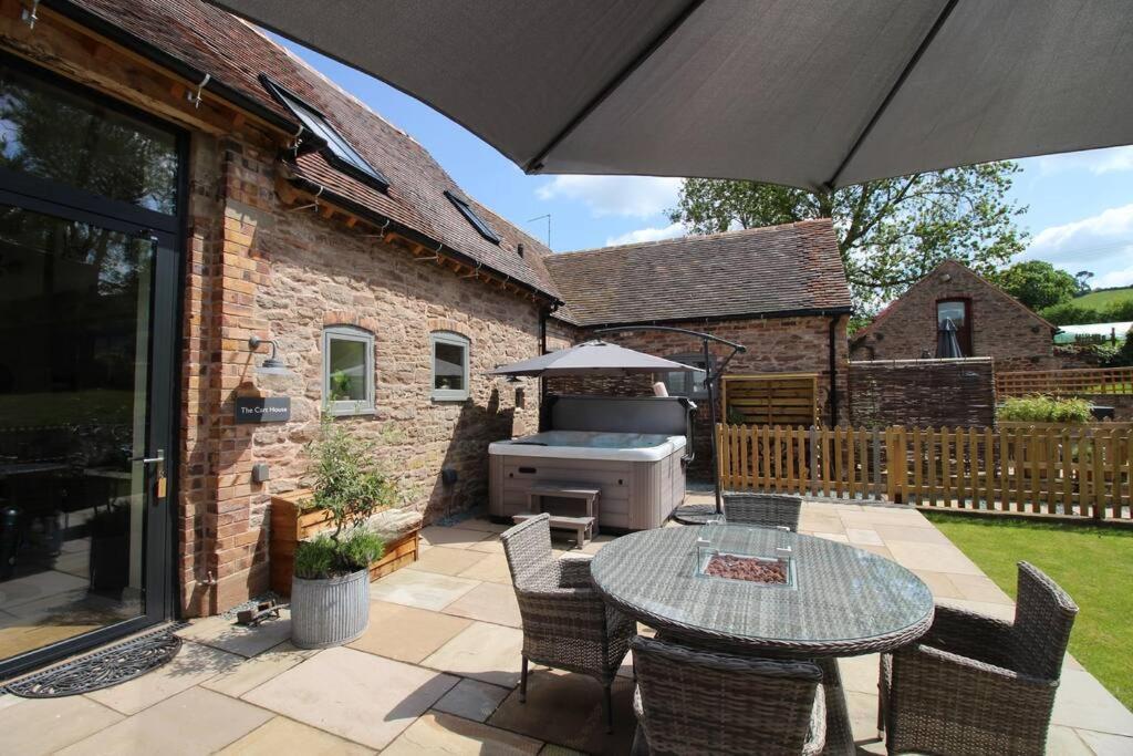 The Cart House - Beautiful Contemporary Barn - Hot Tub Apartment Bridgnorth Ngoại thất bức ảnh